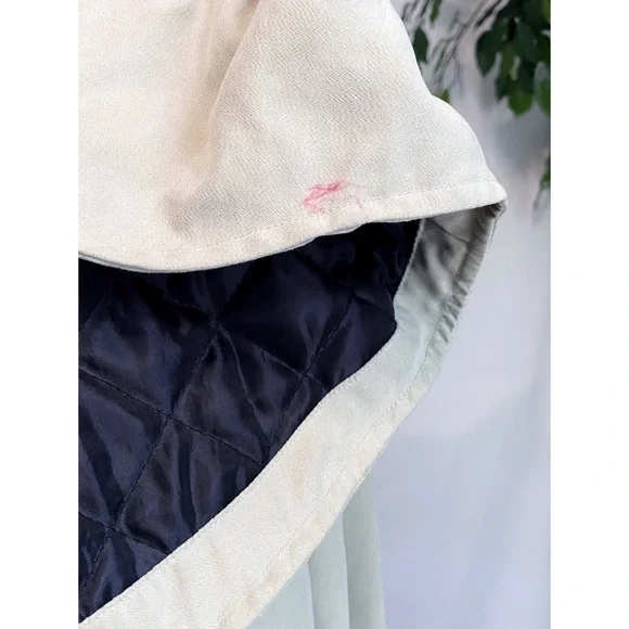 Vintage Oversized Neutral Beige Cozy Quilted Button Down Jacket - Picture 8 of 8